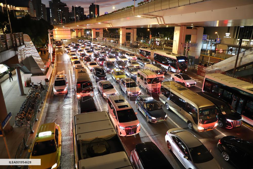 Traffic Peak in Shanghai