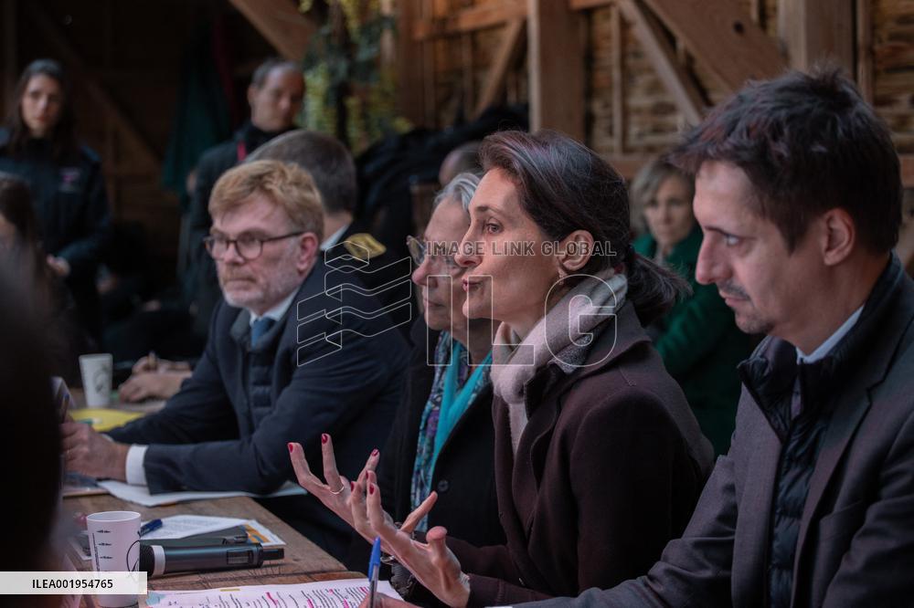 French Prime Minister Elisabeth Borne at « Ecurie des Pommiers » Equestrian Centre in Landes sur Ajon