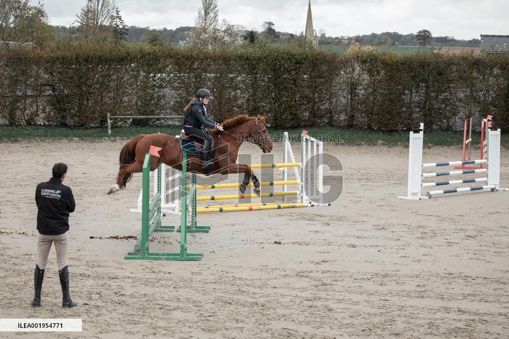 French Prime Minister Elisabeth Borne at « Ecurie des Pommiers » Equestrian Centre in Landes sur Ajon