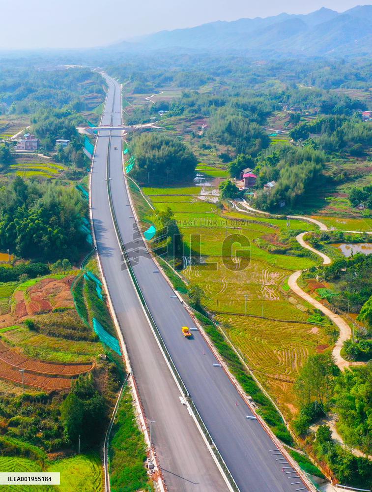 Expressway Construction in Chongqing