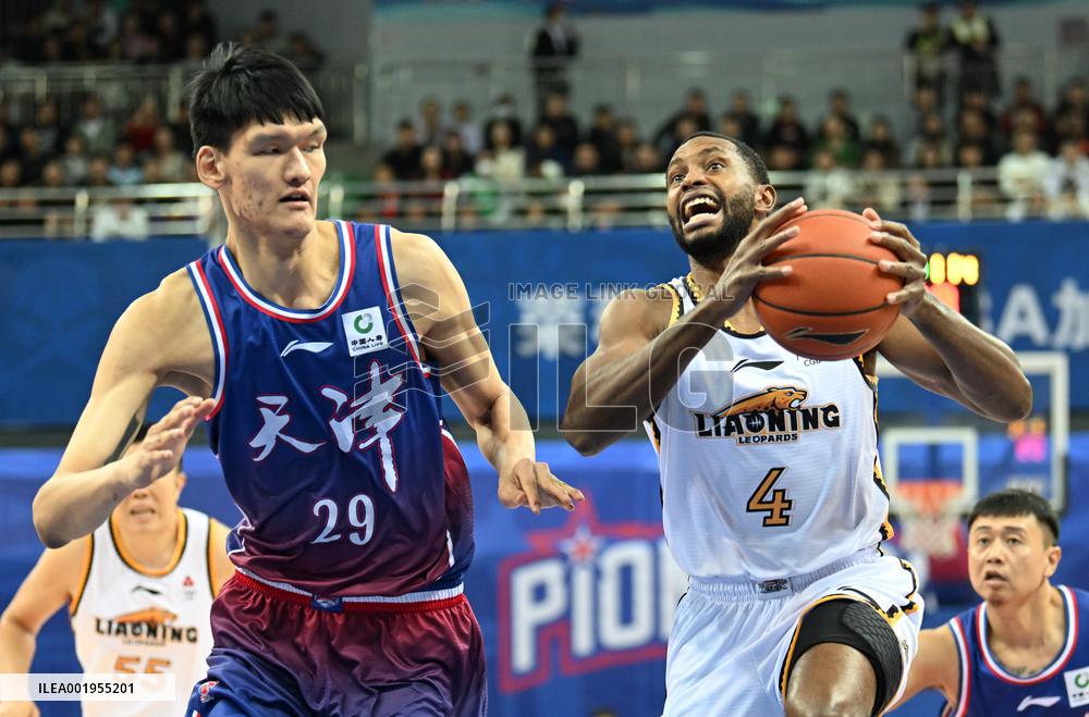 (SP)CHINA-TIANJIN-BASKETBALL-CBA LEAGUE-TIANJIN VS LIAONING (CN)