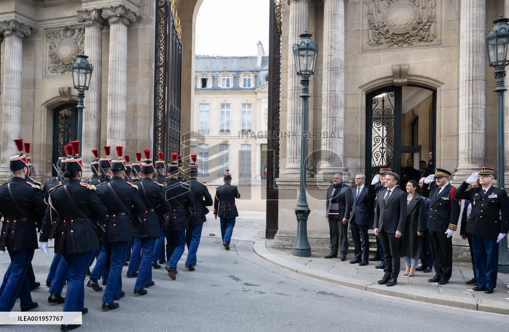 Elysee Brings Back Public Changing Of Guard - Paris