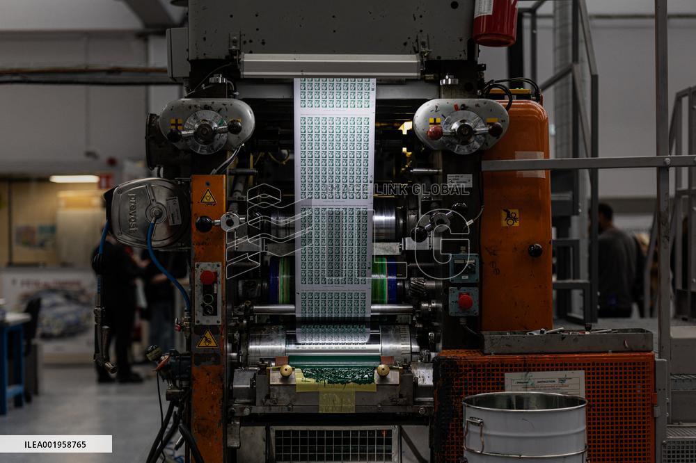 President Macron Unveils La Poste's New Marianne - Boulazac