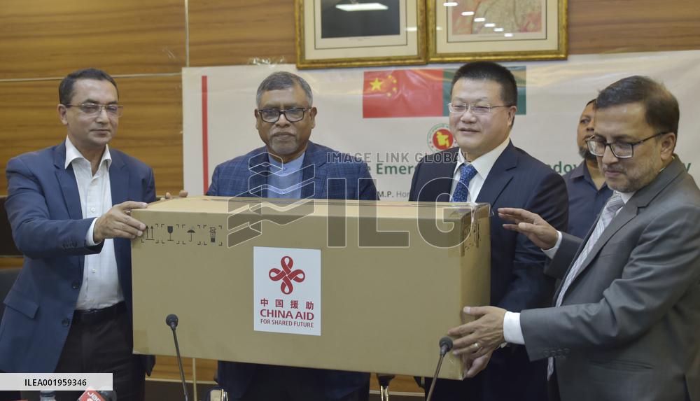 BANGLADESH-DHAKA-CHINA-ANTI-DENGUE-SUPPLY-HANDOVER