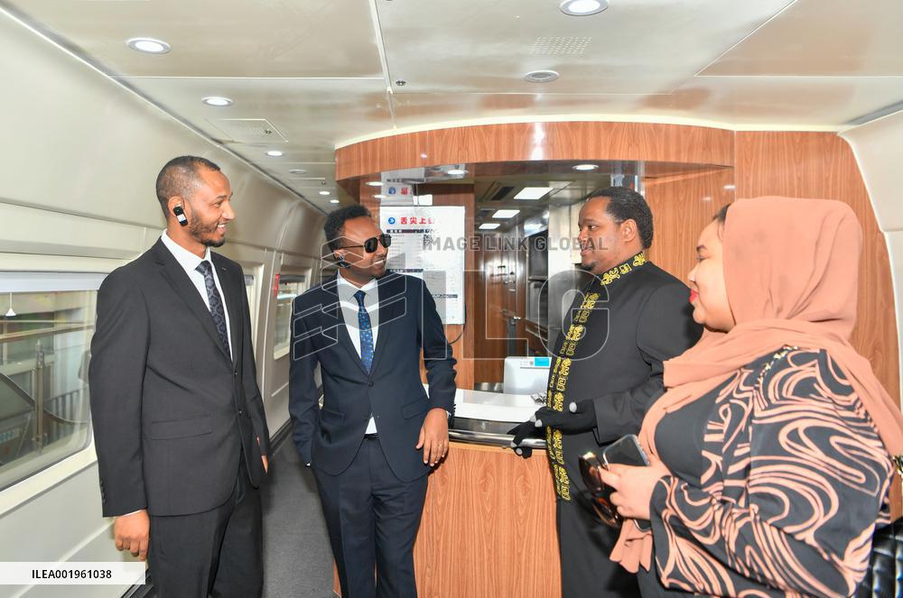 CHINA-TIANJIN-ETHIOPIA-DJIBOUTI-RAILWAY-TRAINING PROGRAM-GRADUATION (CN)
