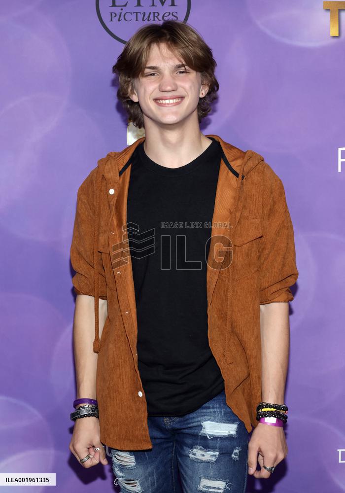 Holiday Twist Premiere - LA