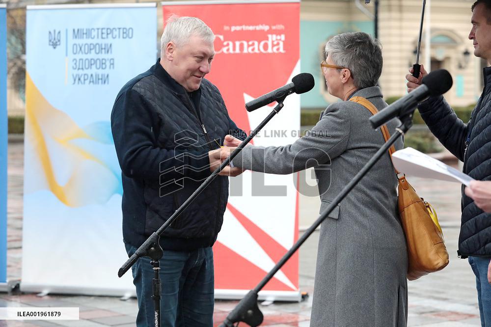 New ambulances for Ukrainian emergency care centers