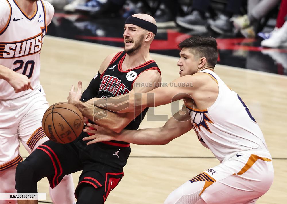 (SP)U.S.-CHICAGO-BASKETBALL-NBA-PHOENIX SUNS VS CHICAGO BULLS