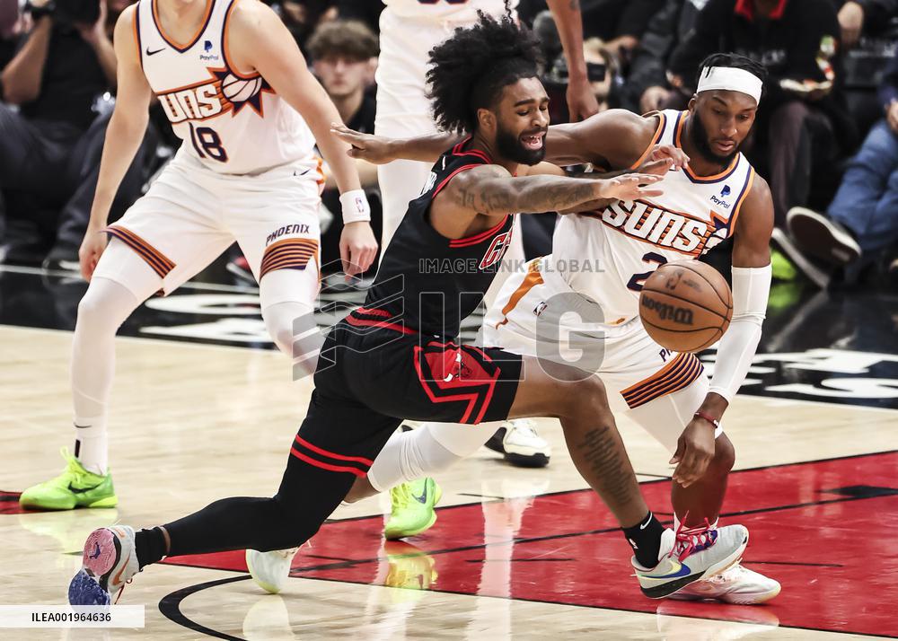 (SP)U.S.-CHICAGO-BASKETBALL-NBA-PHOENIX SUNS VS CHICAGO BULLS