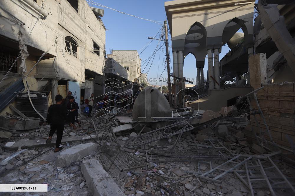 Israel Strikes Khaled bin Al-Walid Mosque - Khan Yunis