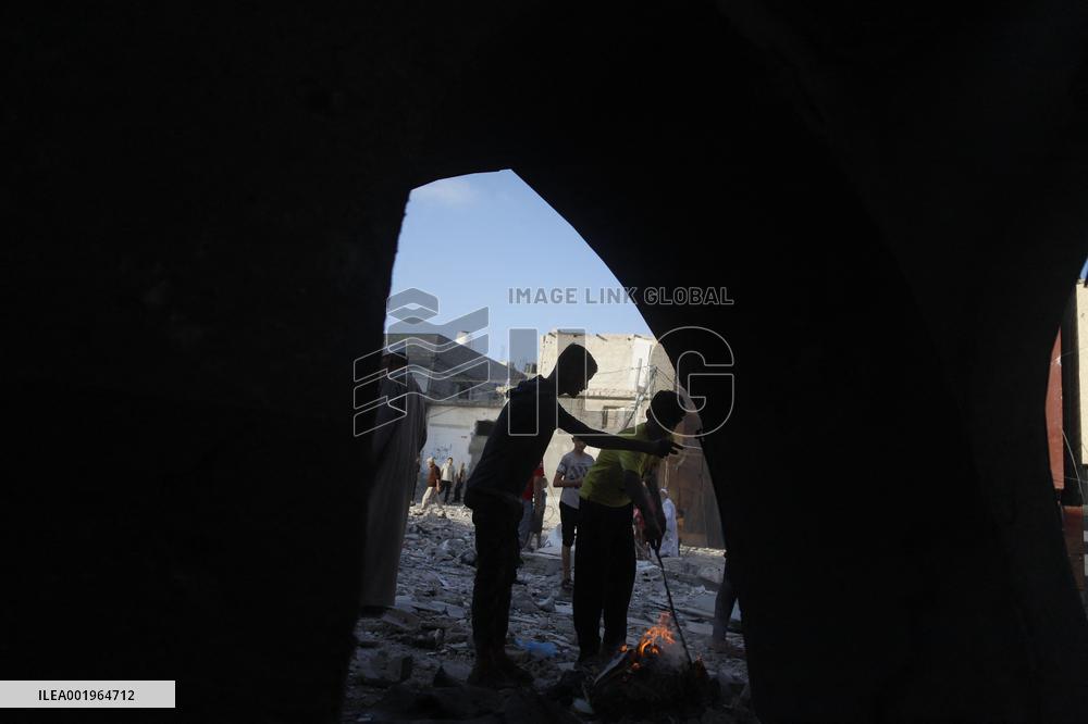 Israel Strikes Khaled bin Al-Walid Mosque - Khan Yunis