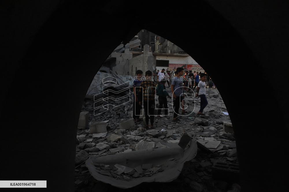 Israel Strikes Khaled bin Al-Walid Mosque - Khan Yunis