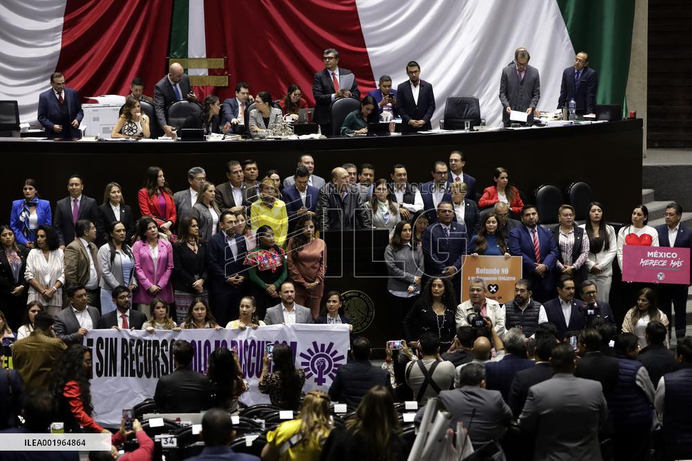Congress Discusses The 2024 Federation Expenditure - Mexico