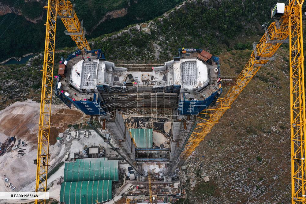 CHINA-GUIZHOU-HUAJIANG GRAND CANYON BRIDGE-CONSTRUCTION (CN)