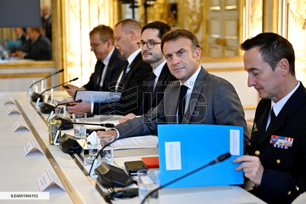 President Macron Meets President Of The Presidency Of Bosnia And Herzegovina - Paris