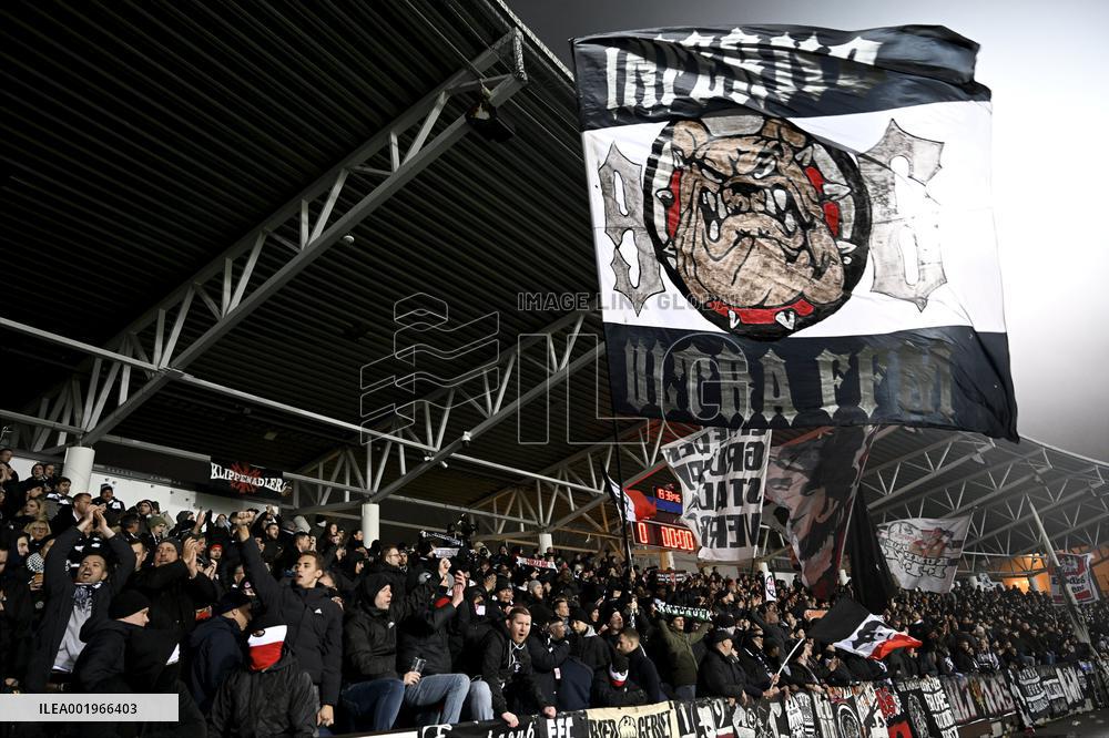 Jalkapallo: Konferenssiliiga, G-lohko, klo 19.45 HJK-Eintracht Frankfurt, Saksa