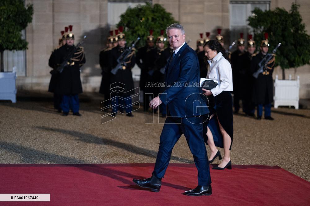 Peace Forum Diner at the Elysee Palace - Paris