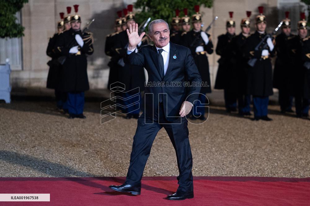 Peace Forum Diner at the Elysee Palace - Paris