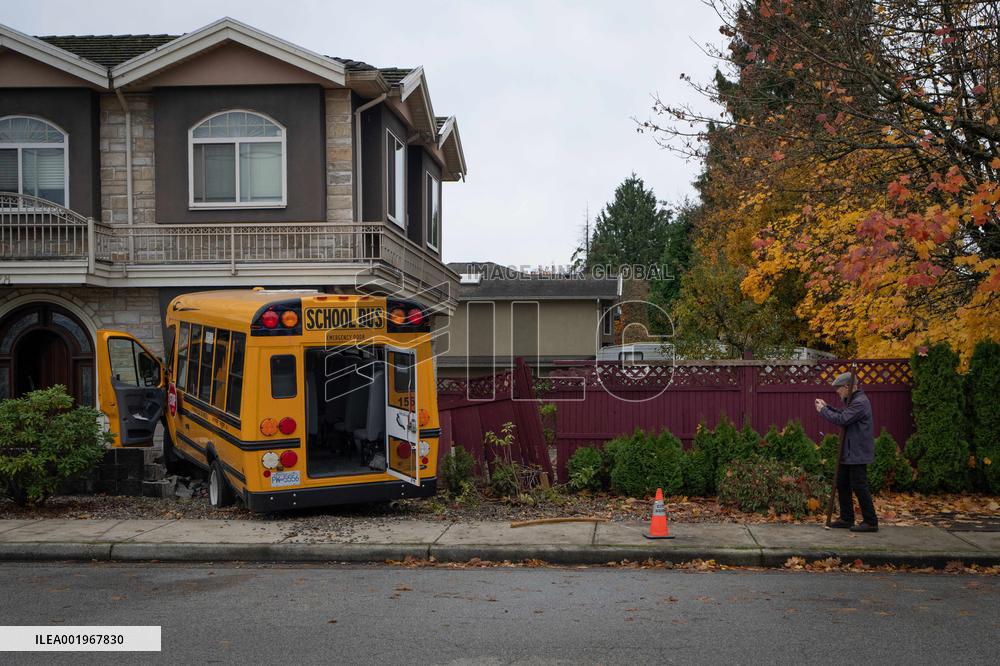 School Bus Crashes Into A Home - Canada