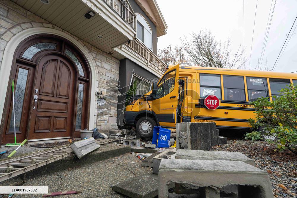 School Bus Crashes Into A Home - Canada