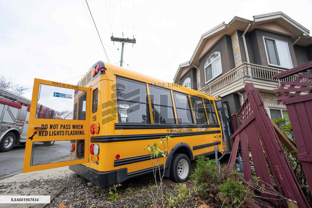 School Bus Crashes Into A Home - Canada