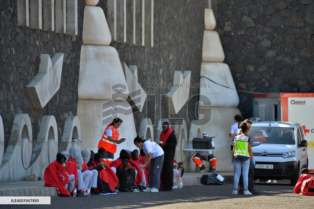 Boat Carrying 81 Migrants Arrives In Canary Islands