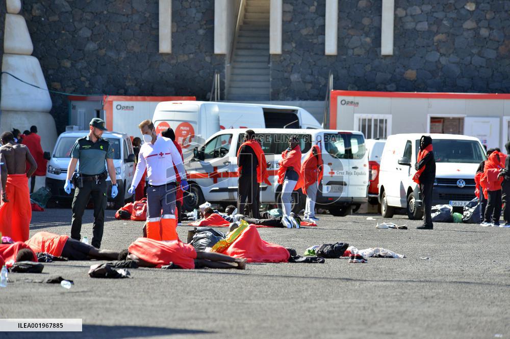 Boat Carrying 81 Migrants Arrives In Canary Islands