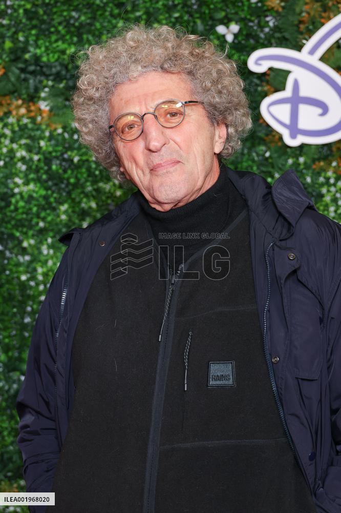 Tout Va Bien Premiere - Paris