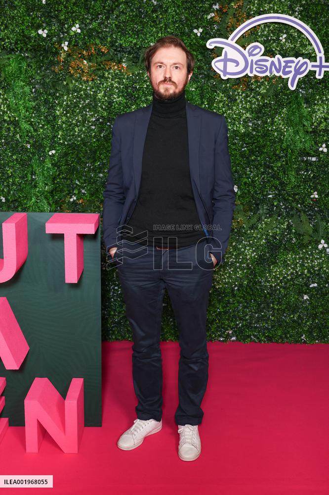 Tout Va Bien Premiere - Paris