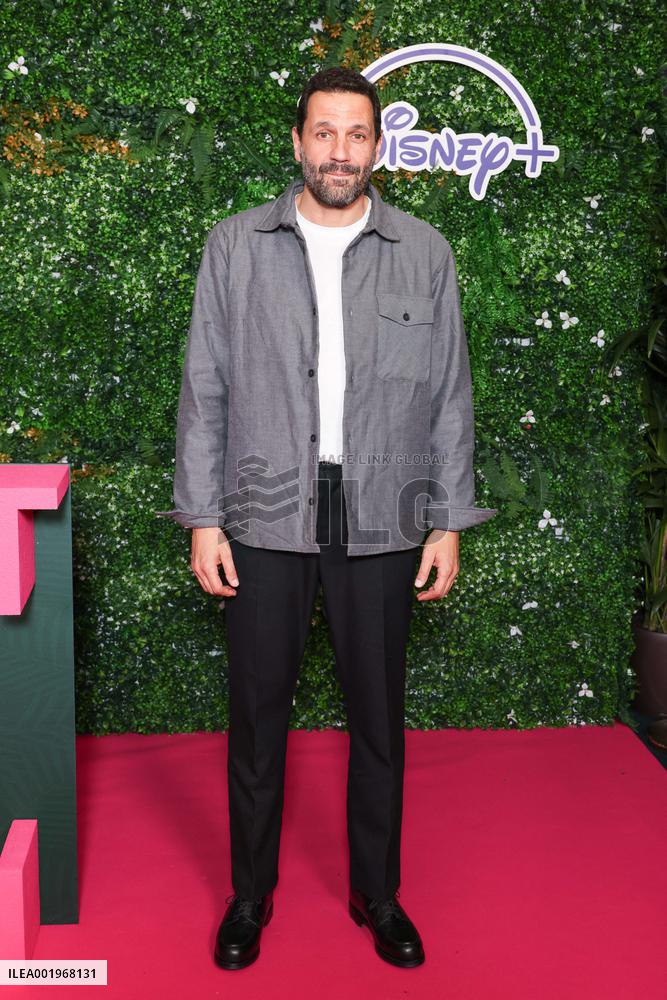 Tout Va Bien Premiere - Paris