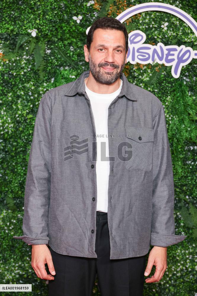 Tout Va Bien Premiere - Paris