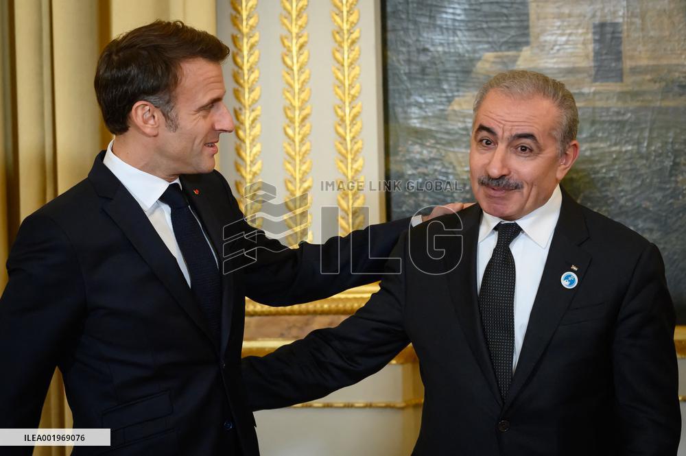 Peace Forum Dinner At The Elysee Palace - Paris