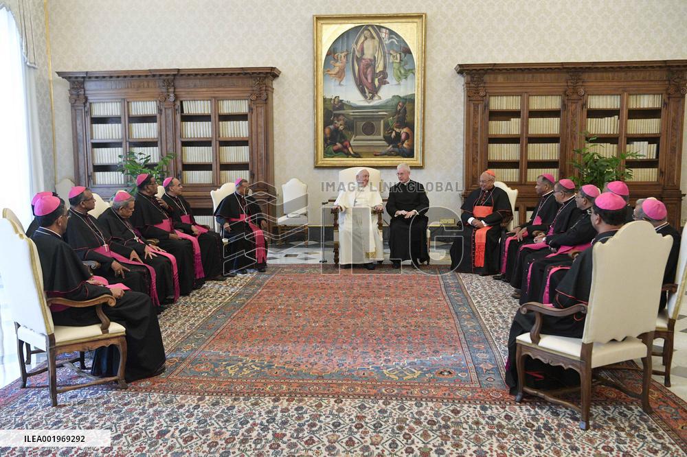 Pope Francis Receives Sri Lankan Bishops - Vatican