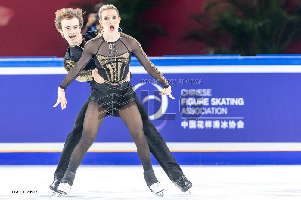 (SP)CHINA-CHONGQING-FIGURE SKATING-ISU GRAND PRIX-ICE DANCE-RHYTHM DANCE (CN)
