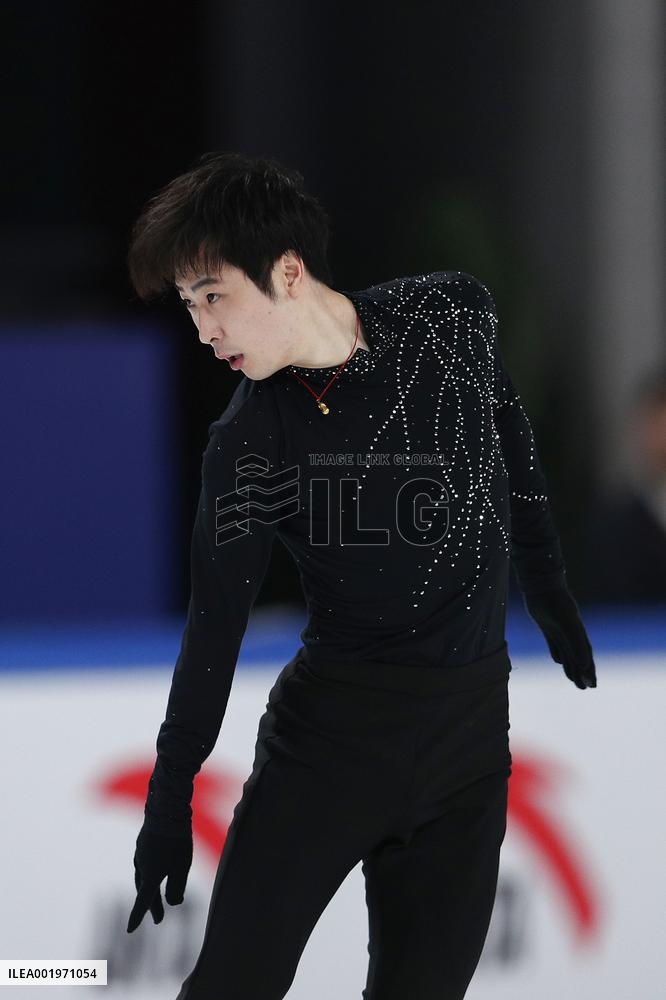 (SP)CHINA-CHONGQING-FIGURE SKATING-ISU GRAND PRIX-MEN-SHORT PROGRAM (CN)