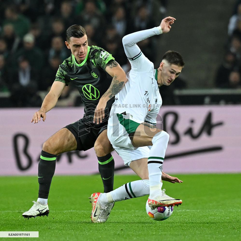 (SP)GERMANY-MOENCHENGLADBACH-FOOTBALL-BUNDESLIGA-MOENCHENGLADBACH VS WOLFSBURG