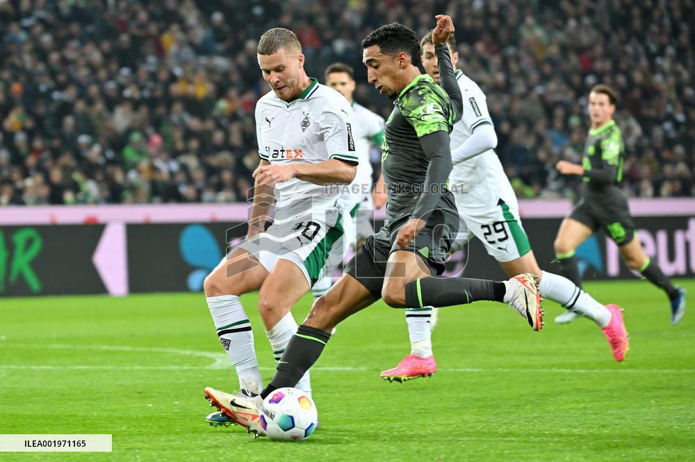 (SP)GERMANY-MOENCHENGLADBACH-FOOTBALL-BUNDESLIGA-MOENCHENGLADBACH VS WOLFSBURG