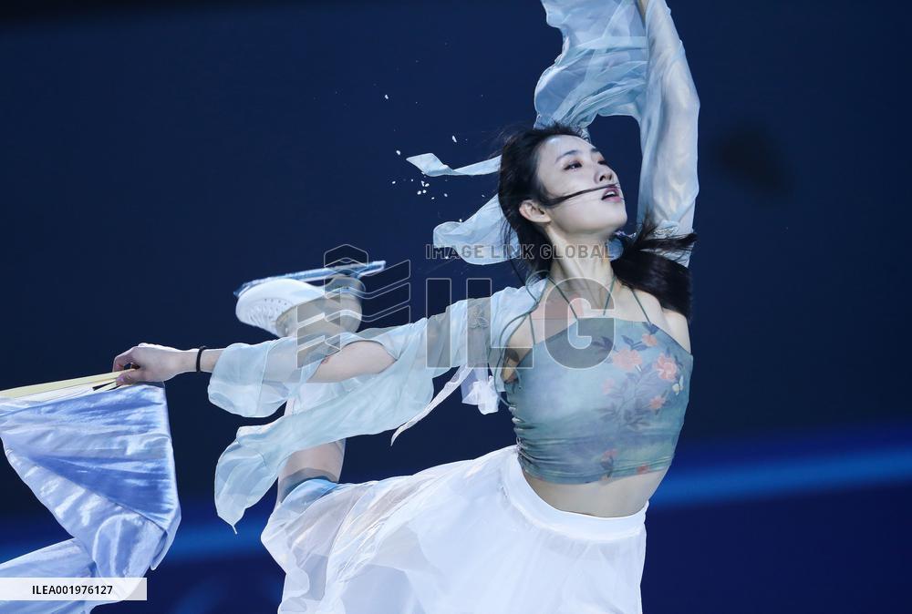 (SP)CHINA-CHONGQING-FIGURE SKATING-ISU GRAND PRIX-CUP OF CHINA-GALA (CN)