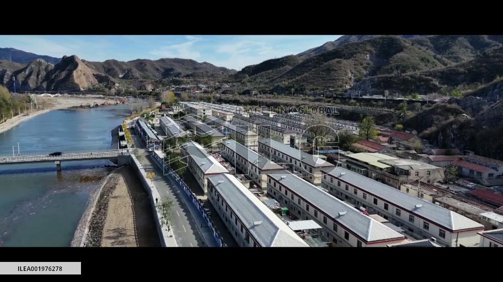 Xi inspects post-flood reconstruction in Beijing