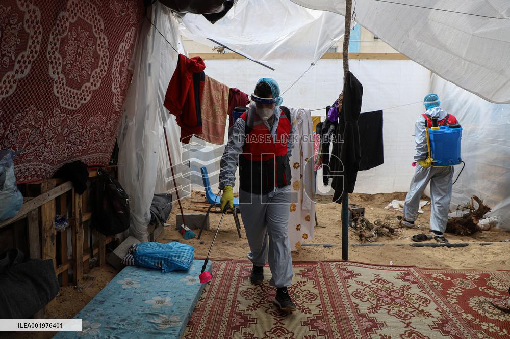 MIDEAST-GAZA-PALESTINIAN-ISRAELI CONFLICT-TEMPORARY SHELTER