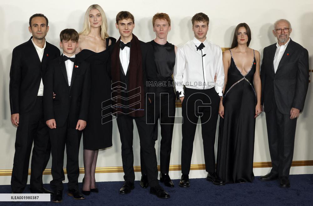 Netflix' The Crown Season 6 Premiere - LA