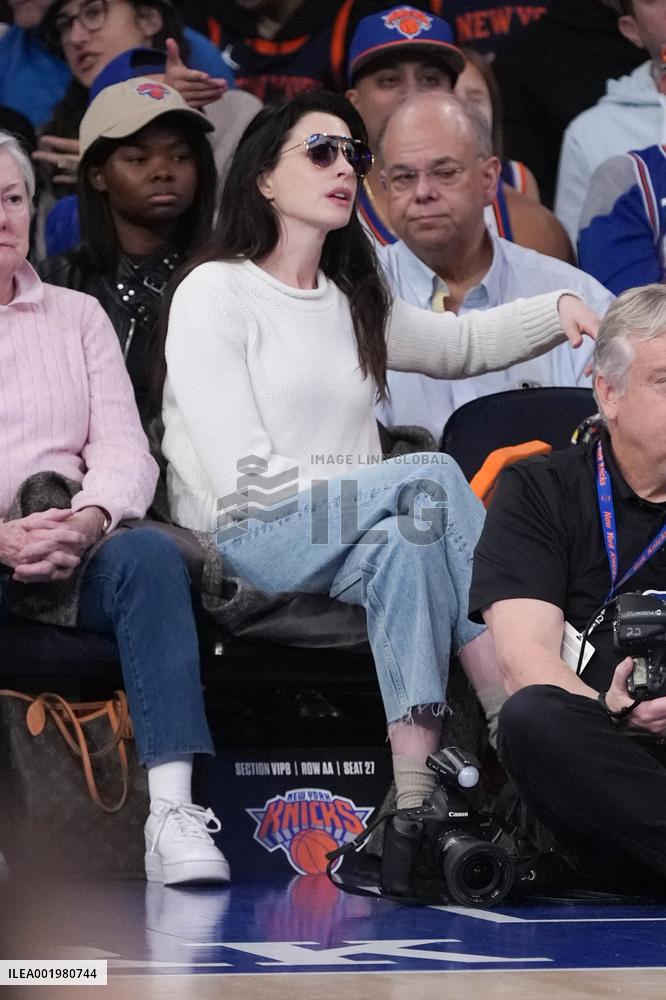 Anne Hathaway At The Knicks Game - NYC