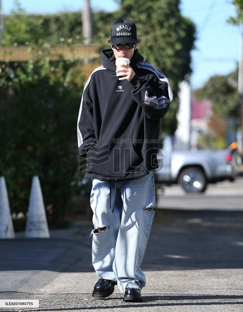 Justin Bieber Out - LA