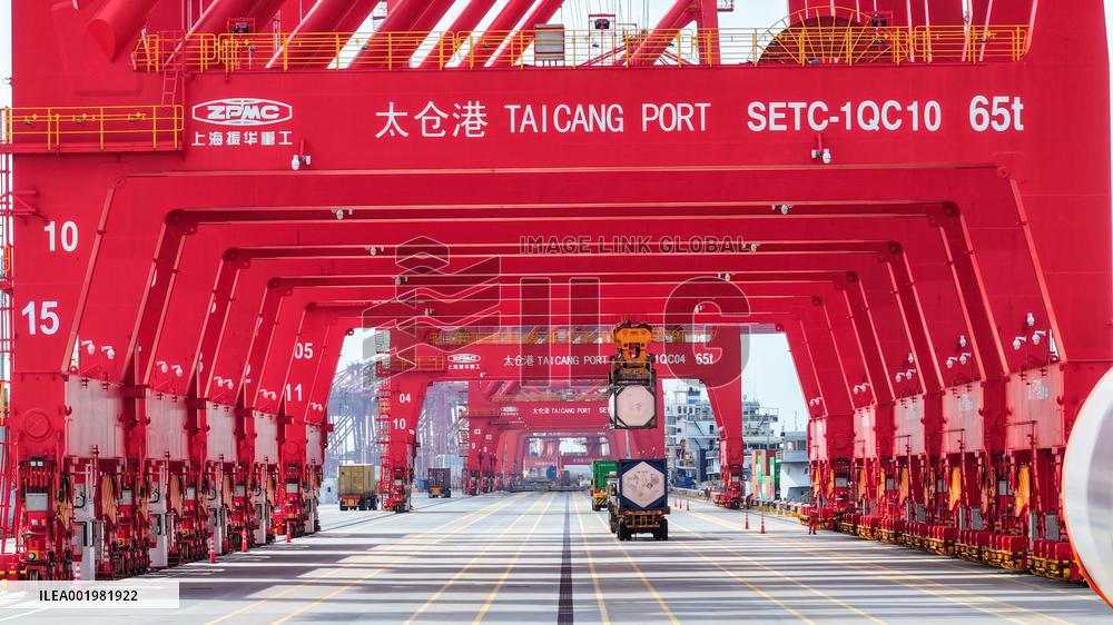 Zhenghe International Wharf Bridge Crane