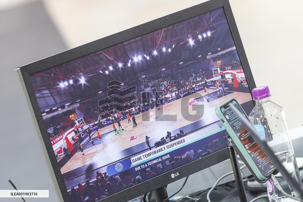 Basketball - Benfica vs Hapoel