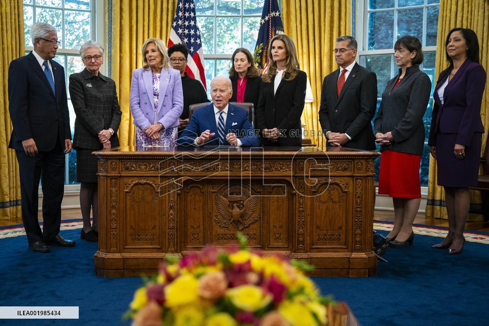 Biden Signs Memorandum On Women's Health Research - Washington