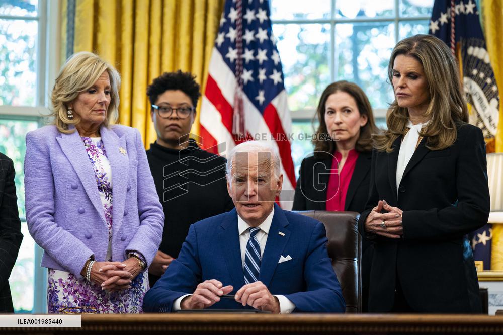 Biden Signs Memorandum On Women's Health Research - Washington