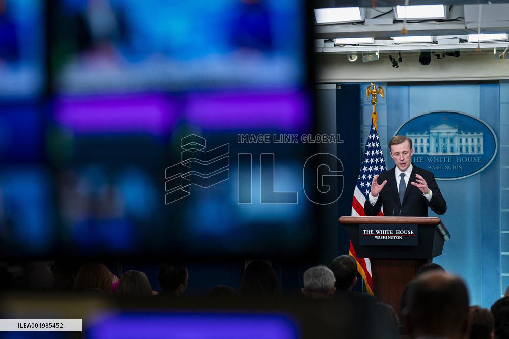 Biden Signs Memorandum On Women's Health Research - Washington