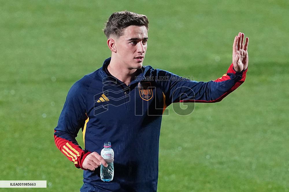 National Football Team Training - Spain