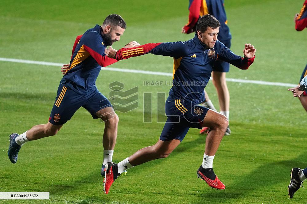 National Football Team Training - Spain